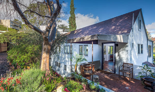 SOLD: 926 Robinson St