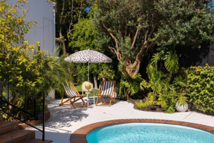 SOLD: 5906 Foothill Dr