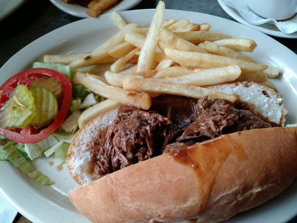 piece of checken and fries 