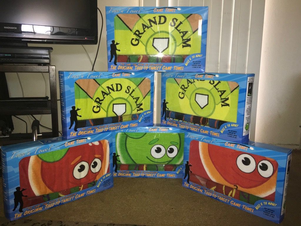 Toss to Target Game Towel Flooples