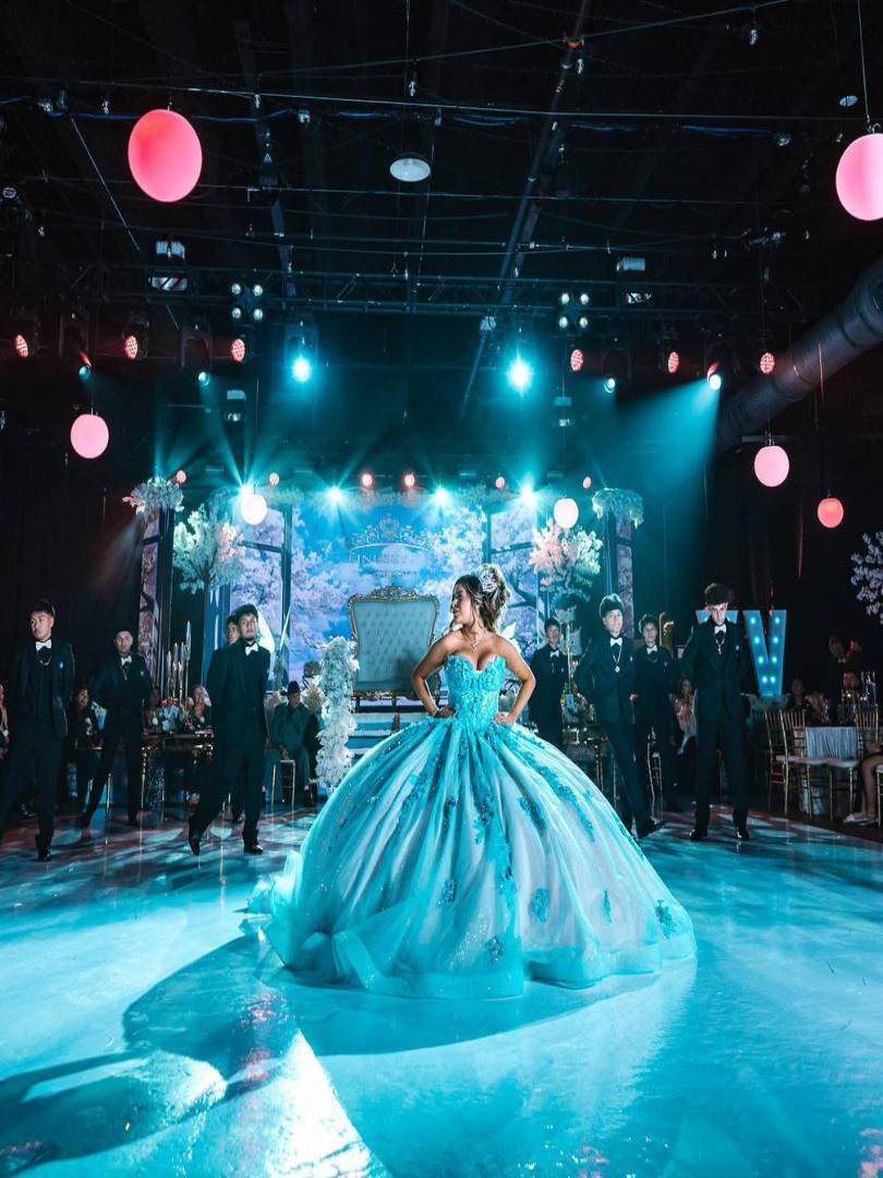  QUINCEANERA