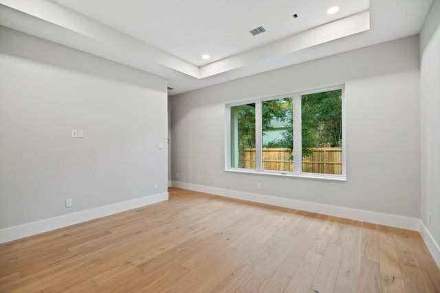 11033 ELLWOOD THE WOODLANDS TX 80