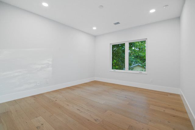 11033 ELLWOOD THE WOODLANDS TX 16