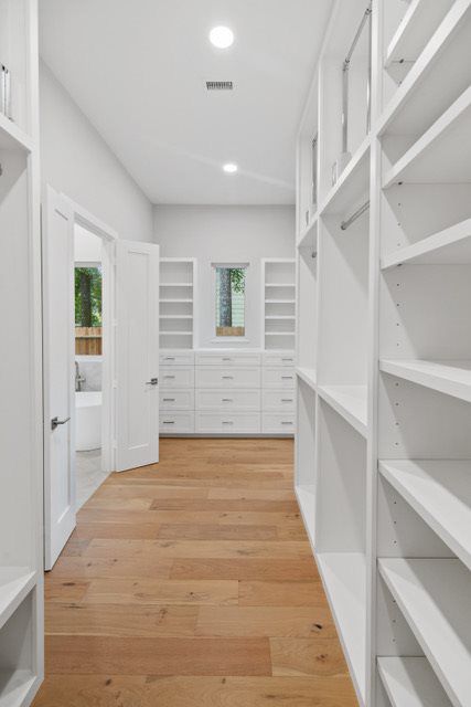 11033 ELLWOOD THE WOODLANDS TX 34