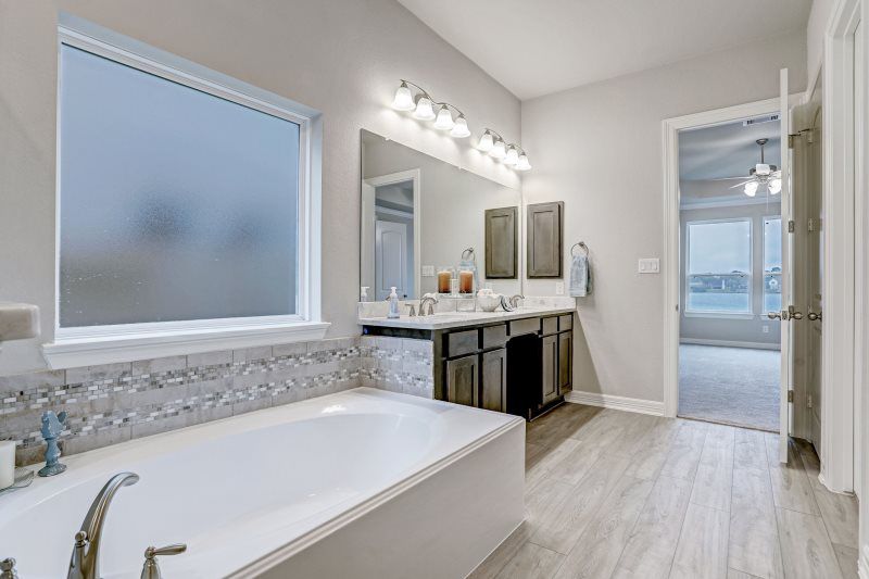 Lake Mija Village Searidge