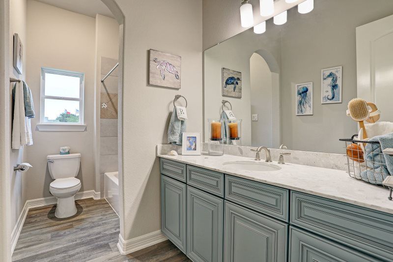 Lake Mija Village Pelicans Nest