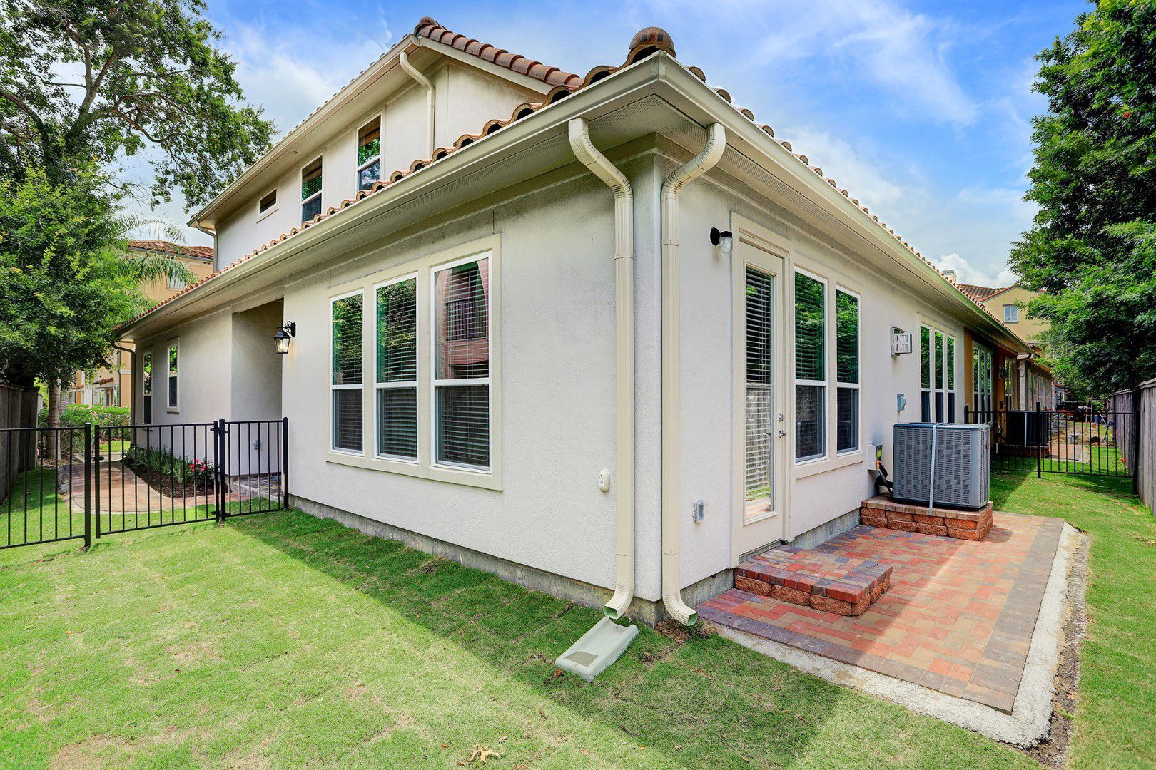 Armandwilde Townhomes