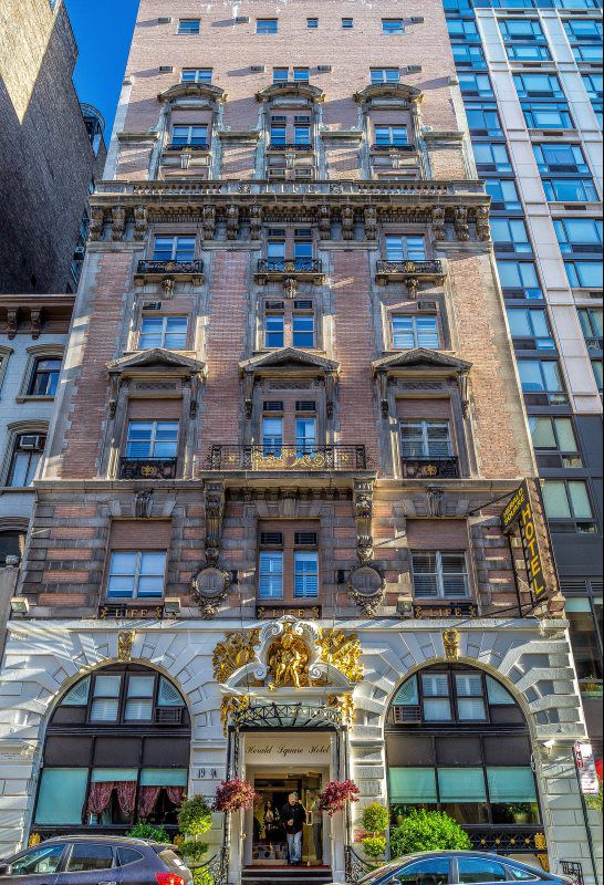 hotel glass window installation