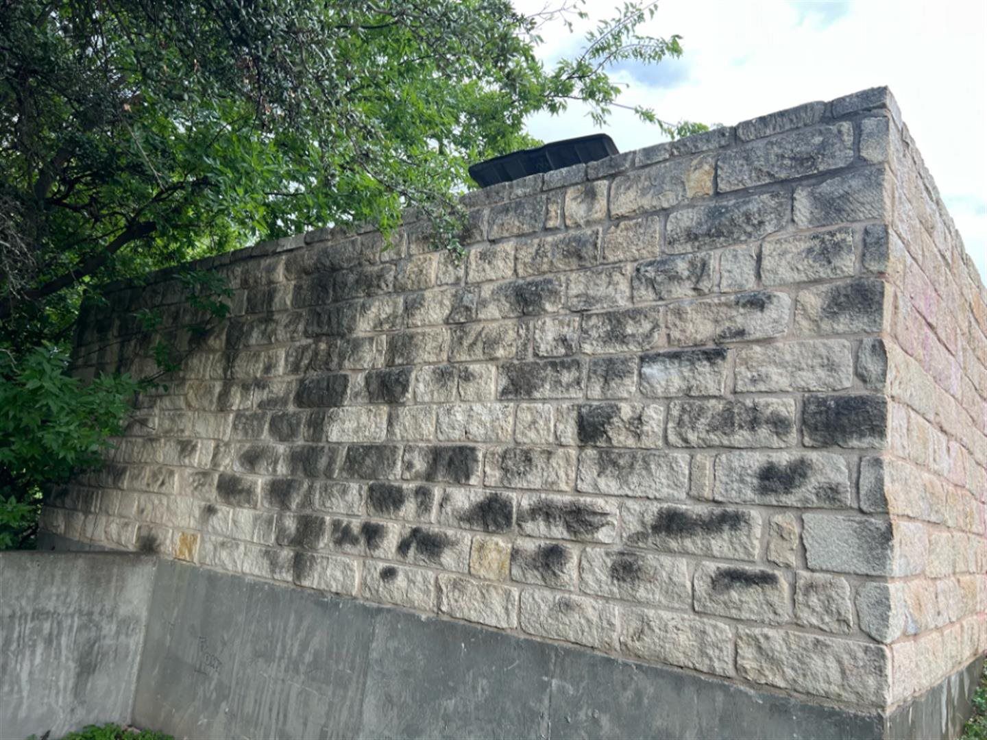 limestone-wall  1