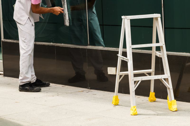 window glass cleaning