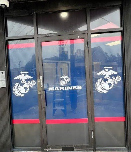 Maintain your privacy without sacrificing style with a window vinyl privacy wrap from Mineola Signs. Our vinyl wall wraps are ideal for both residential and commercial settings, offering custom designs that enhance privacy while still allowing light 