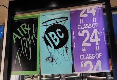 Our custom window vinyl wrap solutions allow you to personalize any window space. From storefronts to office buildings, these wraps offer both wall vinyl graphics and vinyl wall wraps that enhance privacy while showcasing your brand. We offer a varie