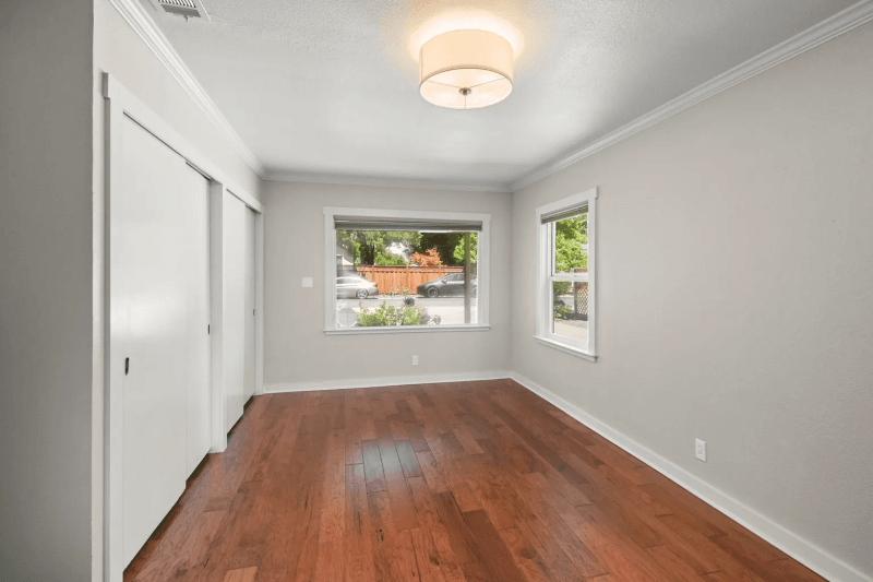 2175 WHYTE PARK AVE 17