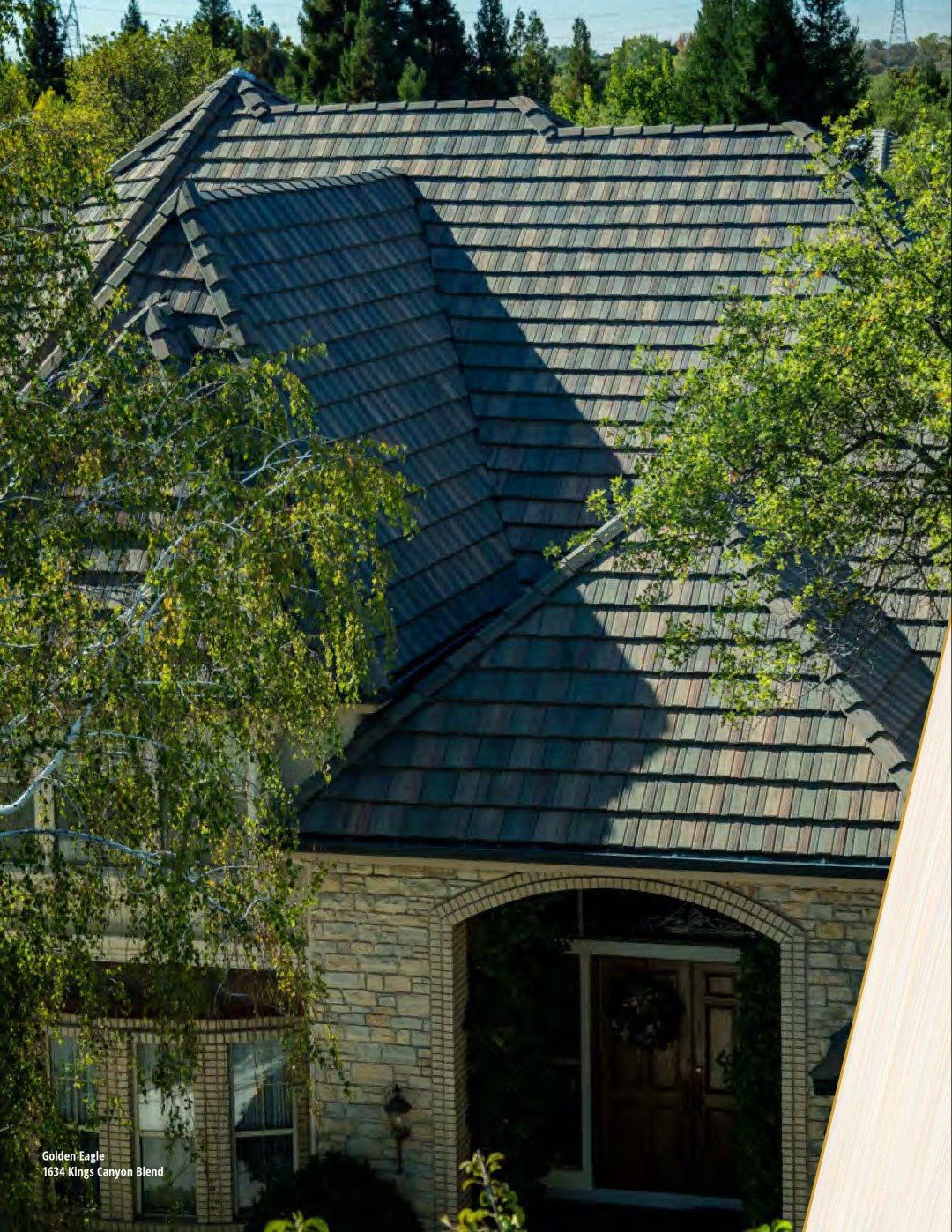 Micasa Pro Roofers - Walnut 