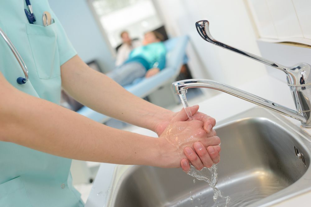 proper-rinsing-washing-hands-prevent-covid-flu-martinson-college