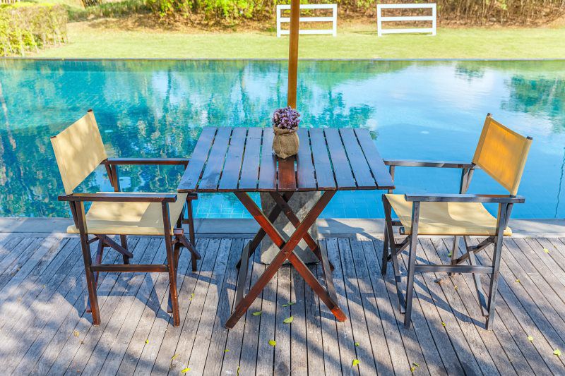 swimming pool chairs table