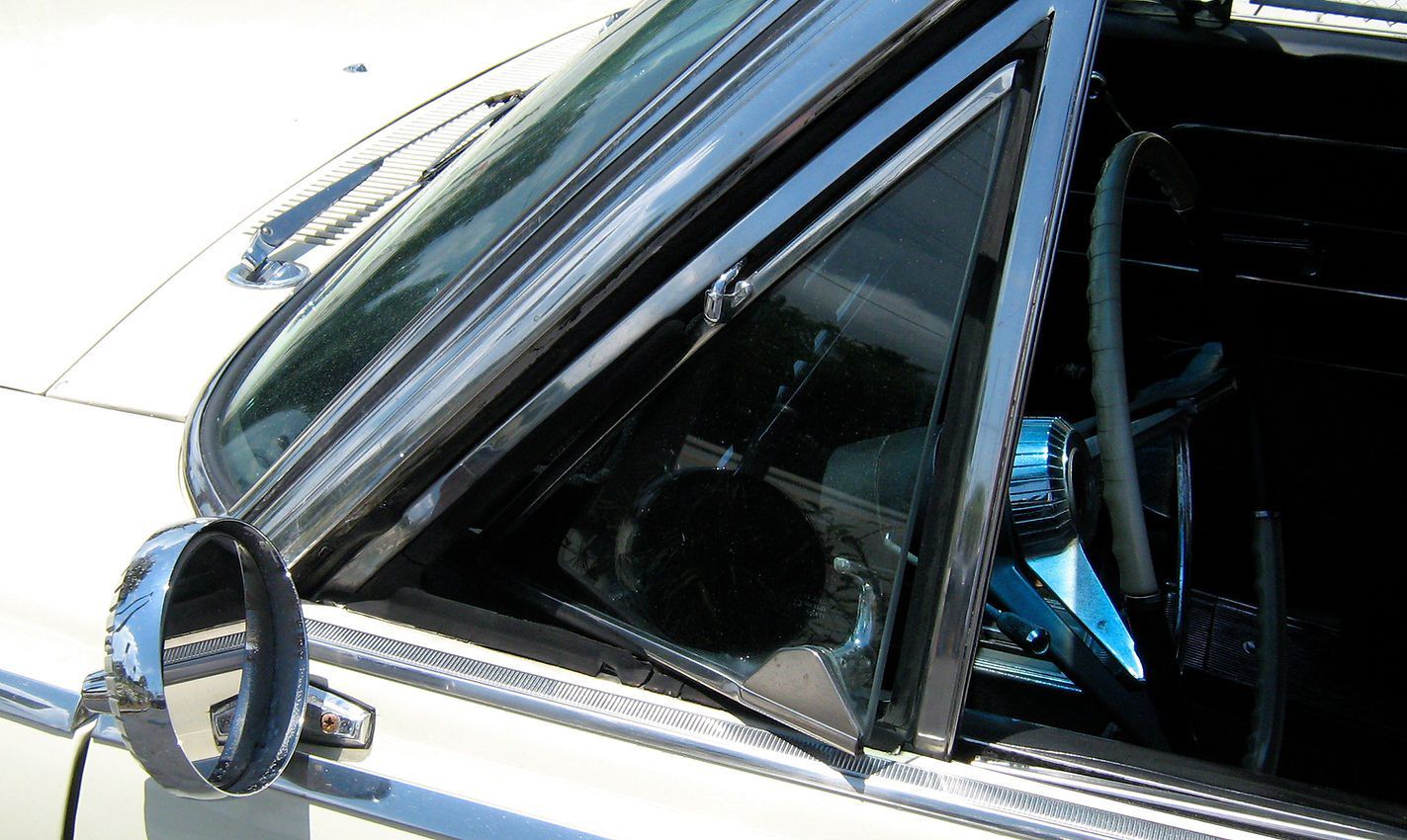 Quarter Glass Repair