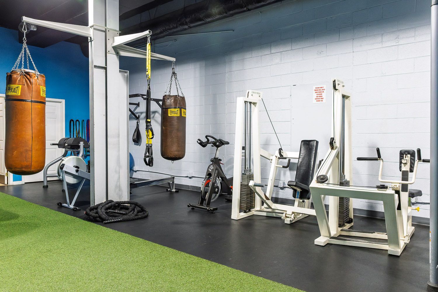 Exclusive Fitness Training Equipment 