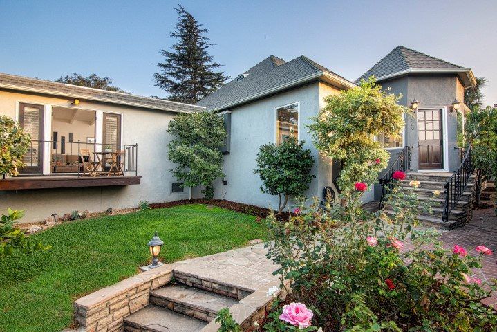 1560 Silverwood Terrace