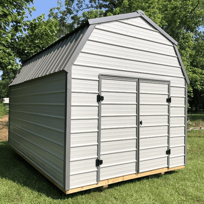 METAL LOFTED BARN