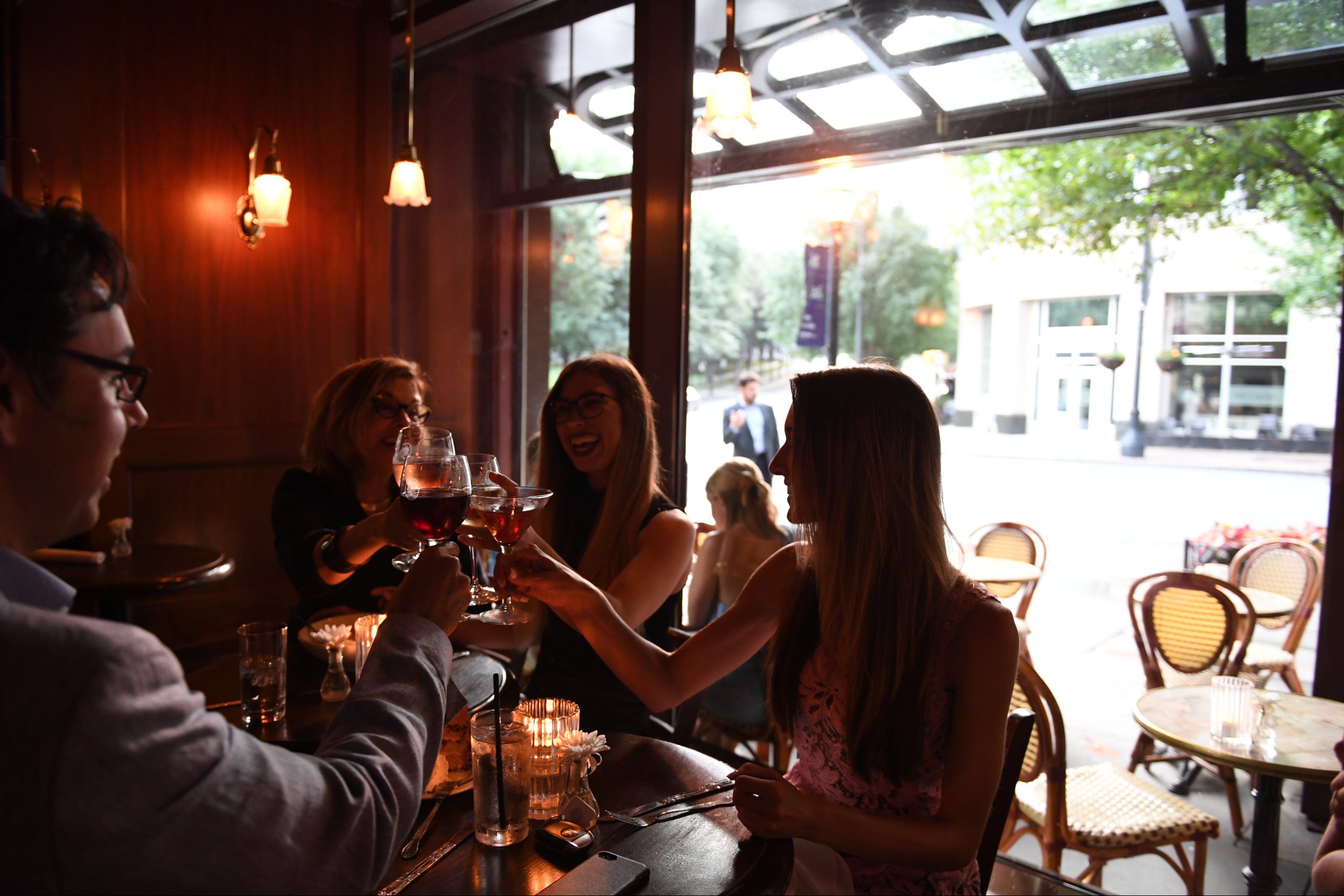 Cafe Intermezzo Midtown Atlanta - 65z4o7h