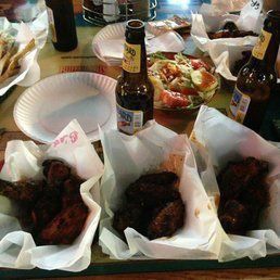 Buffalo Bill's Roadhouse -Hot wings & Cold Beer