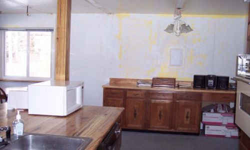 kitchen cabinets before