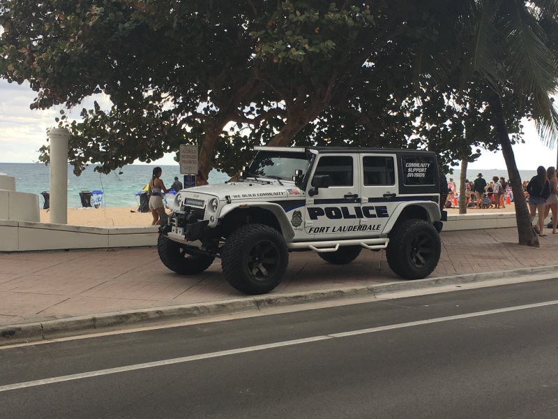 Car lettering by Mineola Signs and Awnings, Mineola, New York
High-visibility car lettering from Mineola Signs and Awnings in Mineola, New York. This lettering turns your vehicle into a mobile advertisement, perfect for brand promotion. Installed by 