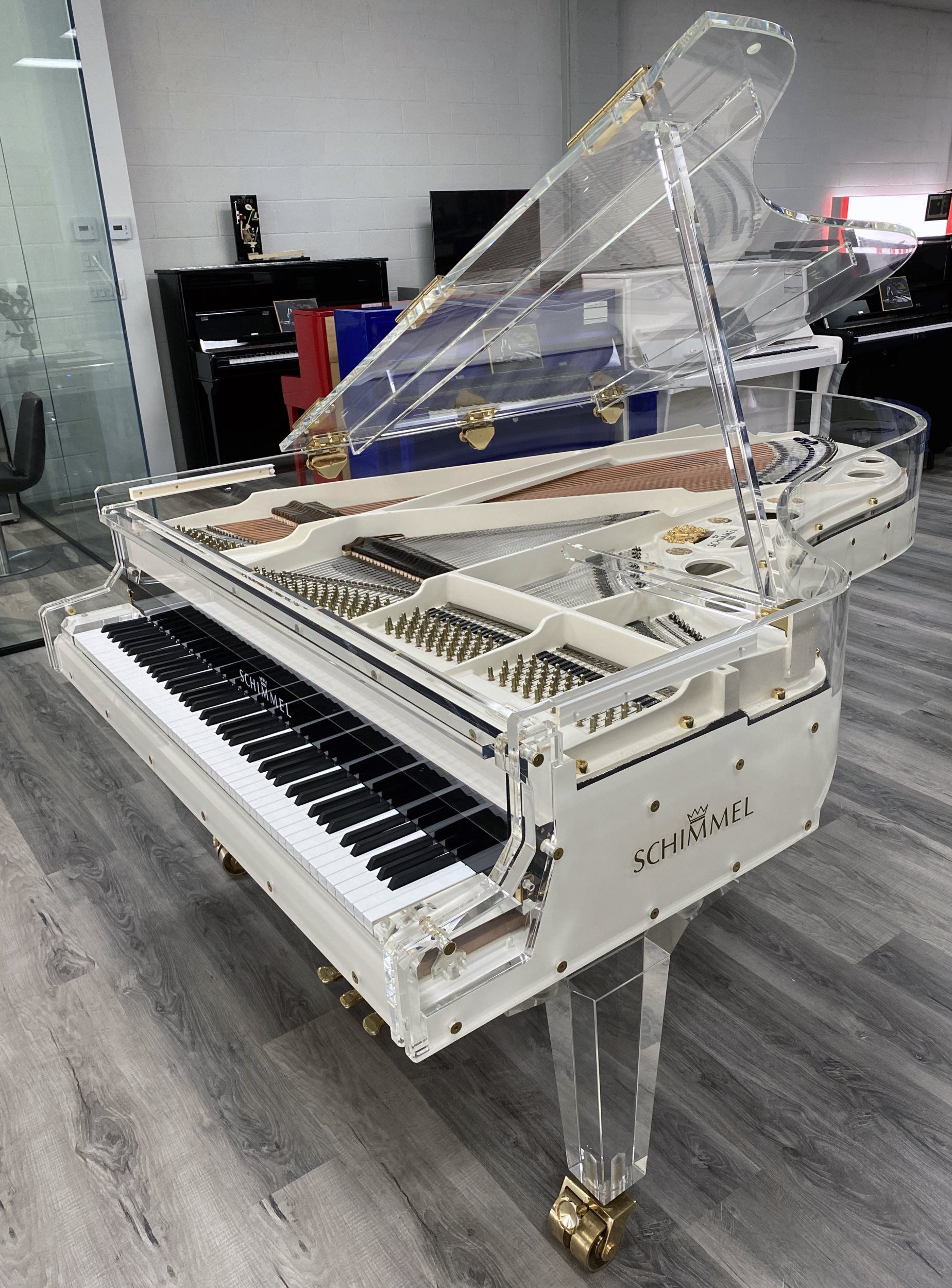 Schimmel K208 Plexiglass