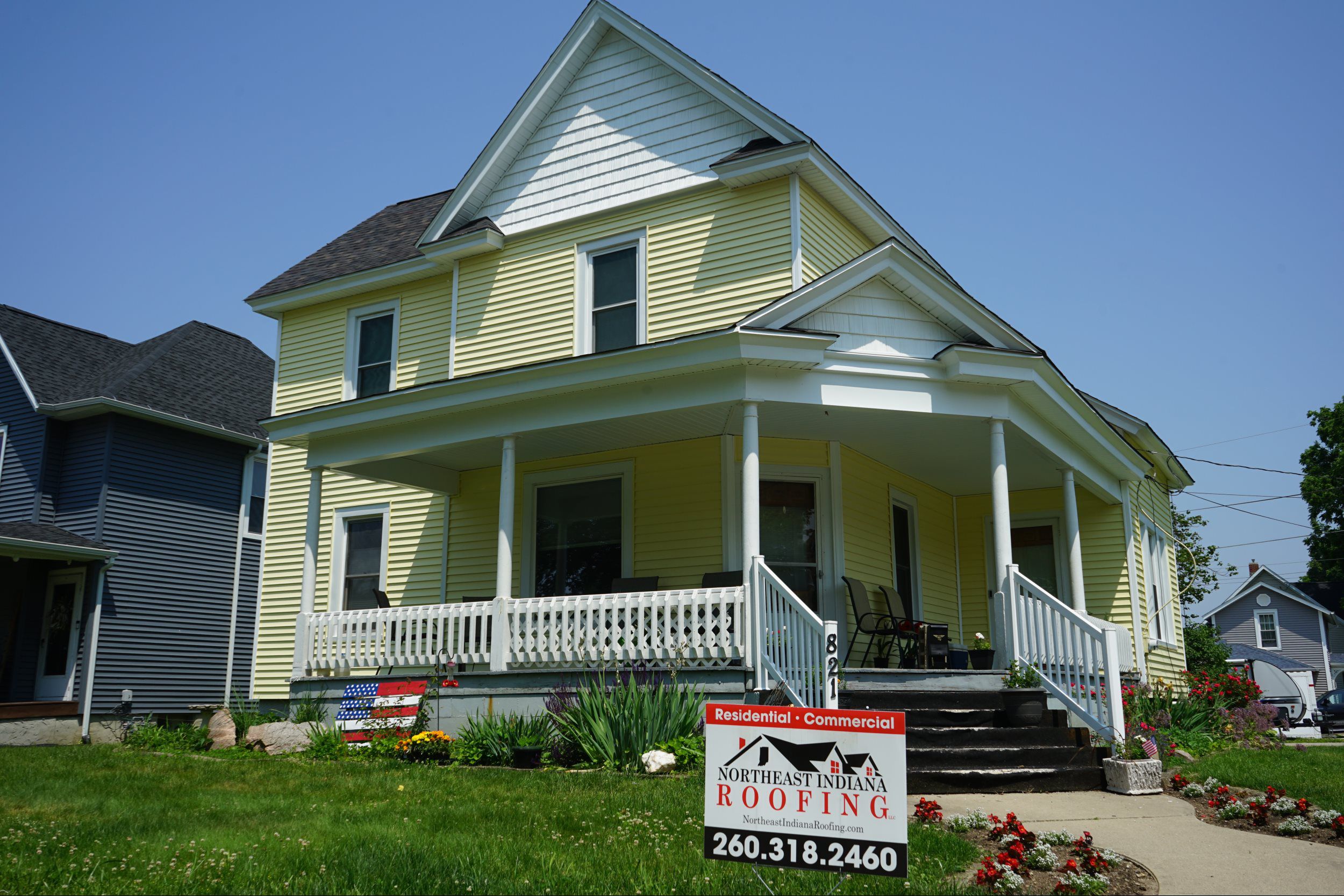 Yellow siding installation