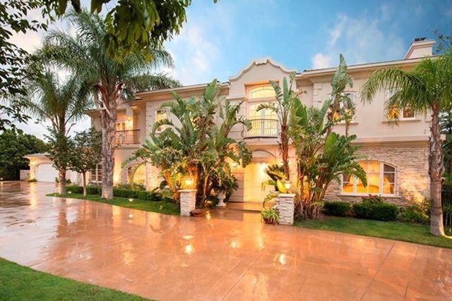 22406 La Quilla Drive