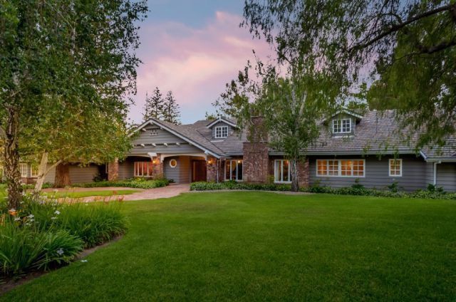 22560 La Quilla Drive