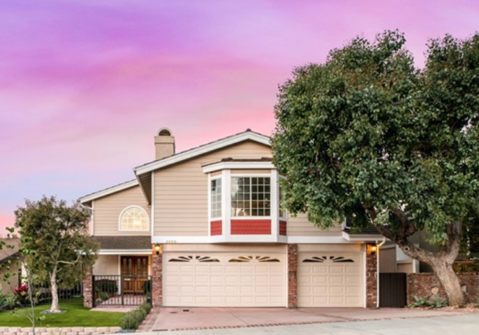 SOLD: 2200 Chestnut Ave