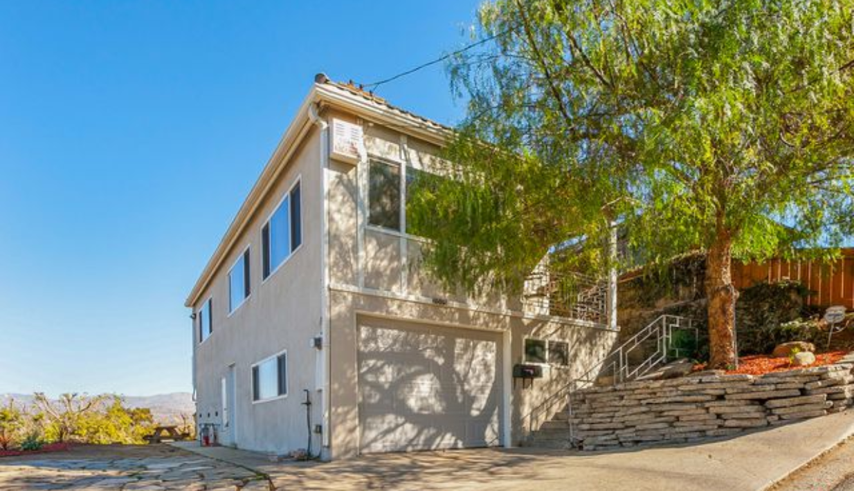 SOLD: 2015 Rosebud Ave.