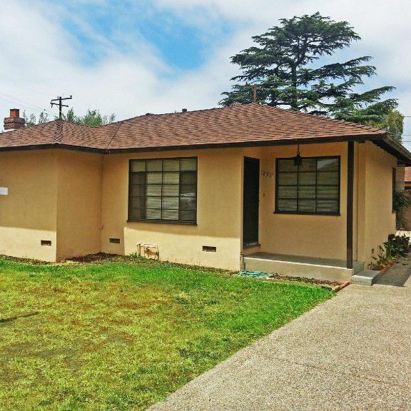 830 Eucalyptus Avenue