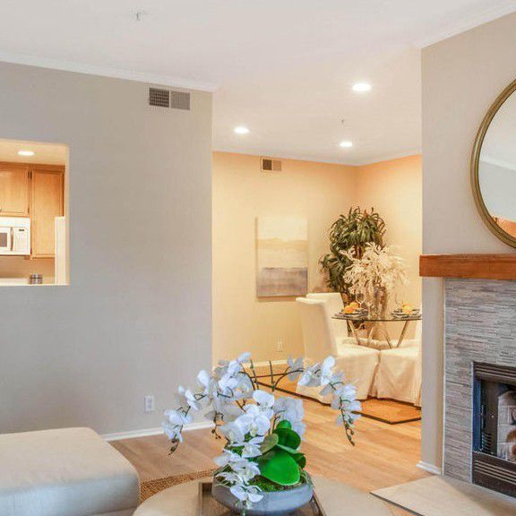 4515 Carpinteria Avenue, Unit G